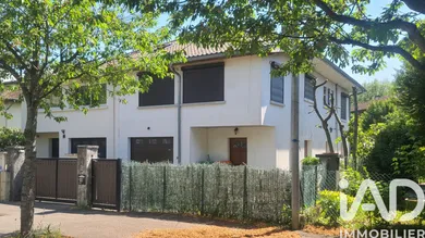 Maison de ville à Grenoble (38100)
