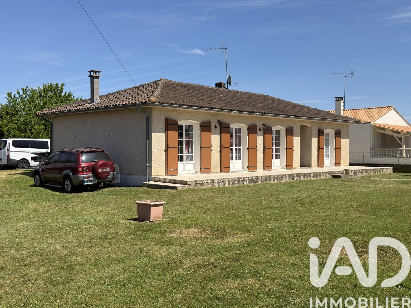 Vente maison à Saint-Yrieix-sur-Charente (16710) : maison 5 pièces 101 m² - 2001811 — 2