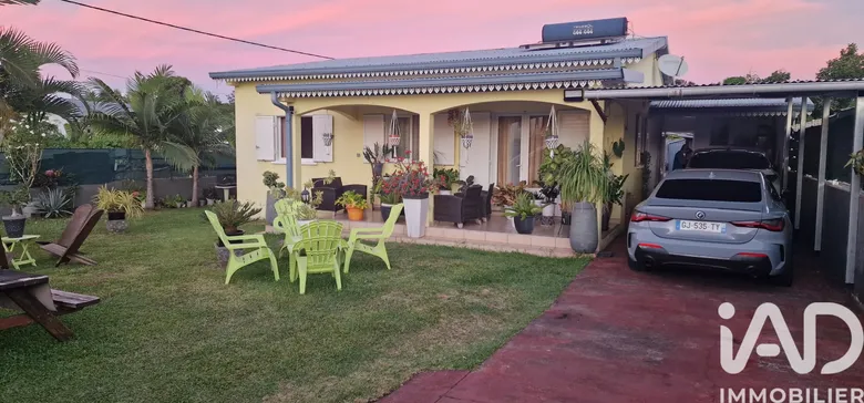 Maison 4 pièces 120 m² · à Sainte-Suzanne · 120 m² · 325 900 €