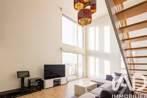 Appartement à Bordeaux (33300)