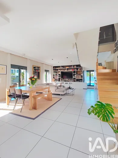 House in Carrières-sur-Seine (78420)