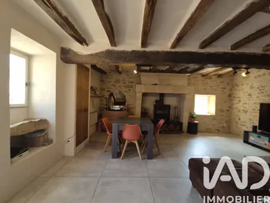Maison de village à Doué-en-Anjou (49700)