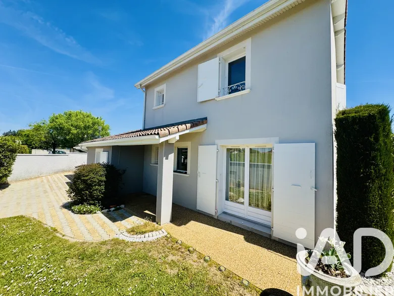 Maison 4 pièces 100 m² · à Beaurepaire · 100 m² · 259 000 €