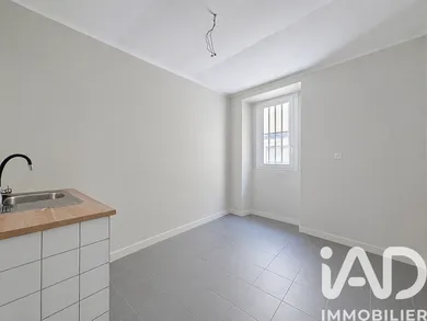 Commercial walls in Cavaillon (84300)