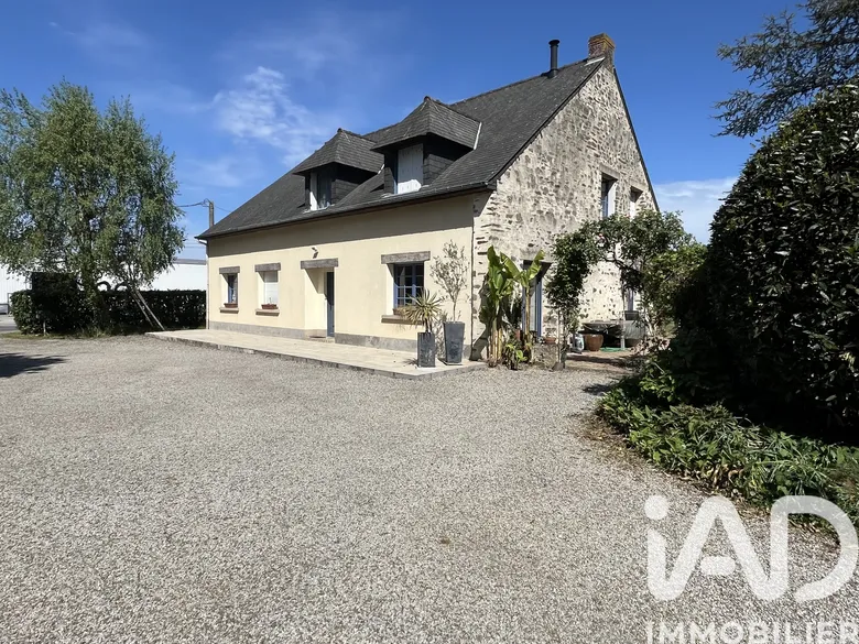 Maison 5 pièces 153 m² · à Corps-Nuds · 153 m² · 343 000 €