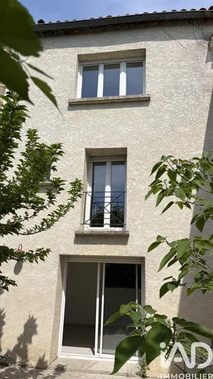 Maison à Vailhauquès (34570)