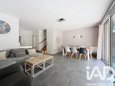Townhouse in Orly (94310)
