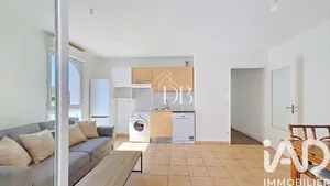 Apartment in Bègles (33130)
