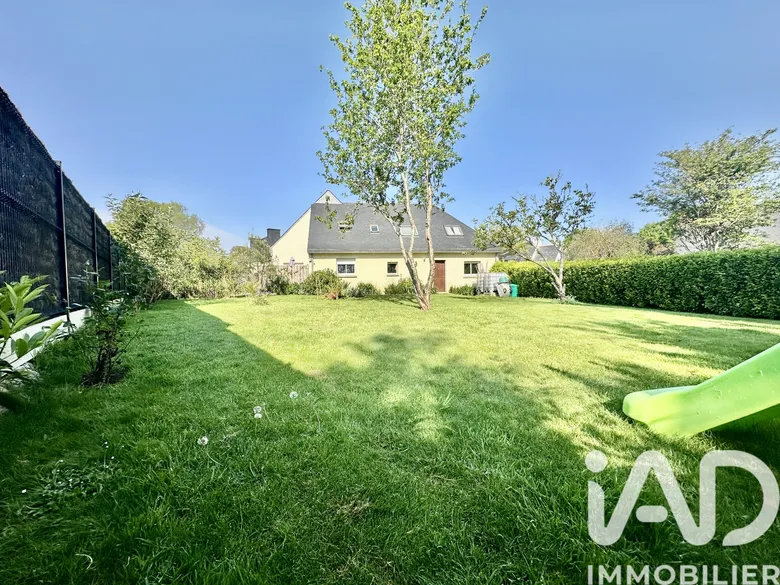 Maison 9 pièces 166 m² · à Plomelin · 166 m² · 380 000 €
