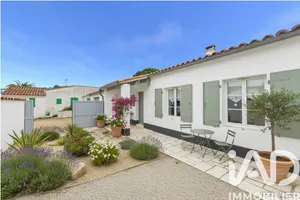House in La Flotte (17630)