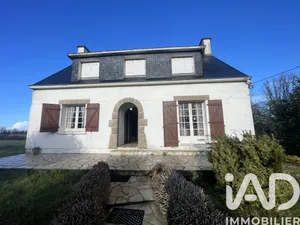 Traditional house in Lopérec (29590)