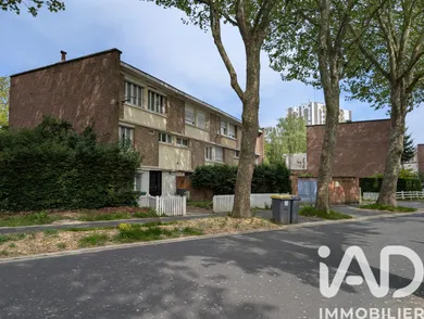 Immeuble à Villeneuve-d'Ascq (59650)