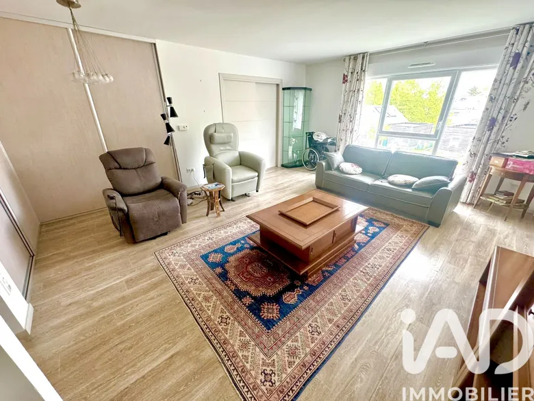 Appartement 2 pièces 48 m² · à Saint-Cyr-en-Val · 48 m² · 107 000 €
