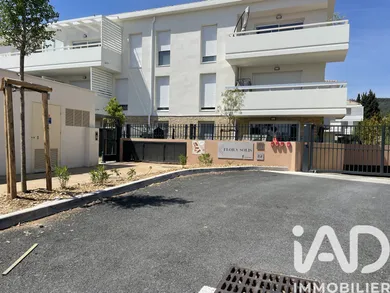 Appartement à Solliès-Pont (83210)