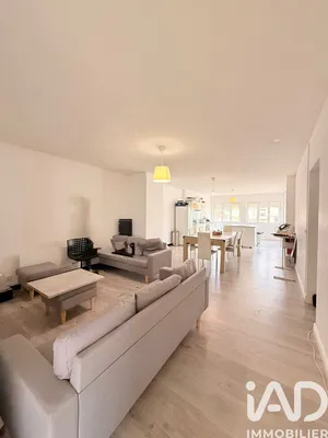 House in Nogent (52800)