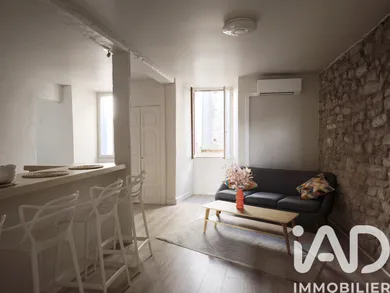 Apartment in Sarrians (84260)