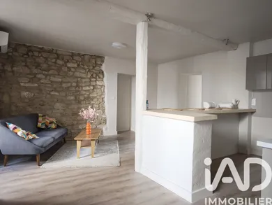 Apartment in Sarrians (84260)