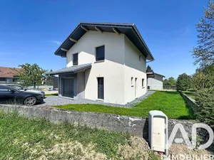 Maison traditionnelle à Bons-en-Chablais (74890)