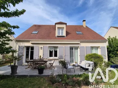 House in Saint-Pierre-du-Perray (91280)