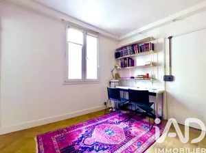 Apartment in Paris (75016)