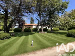 Maison de campagne à Vérines (17540)