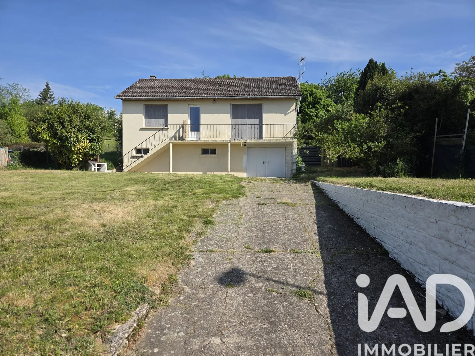 maison à Neuvy-le-Roi