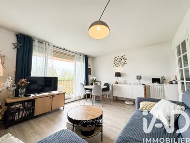 Appartement à Neauphle-le-Château (78640)