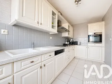 Apartment in Mons-en-Barœul (59370)