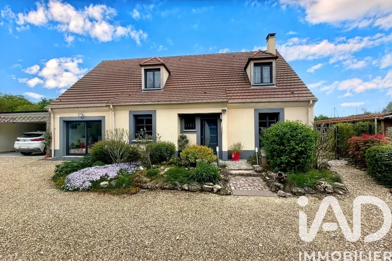 Maison 7 pièces 154 m² · à Sainte-Gemme-Moronval · 154 m² · 350 000 €