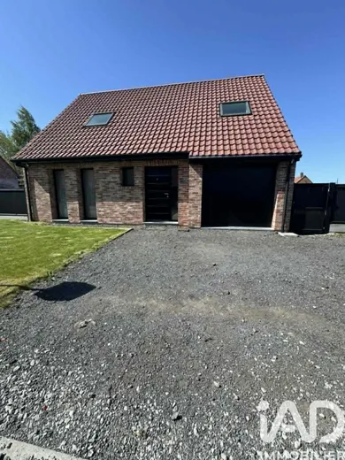 Traditional house in Staple (59190)