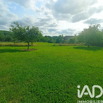 Building plot in Tavaux-et-Pontséricourt (02250)