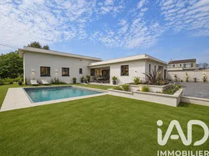 Maison d'architecte à Caumont-sur-Durance (84510)