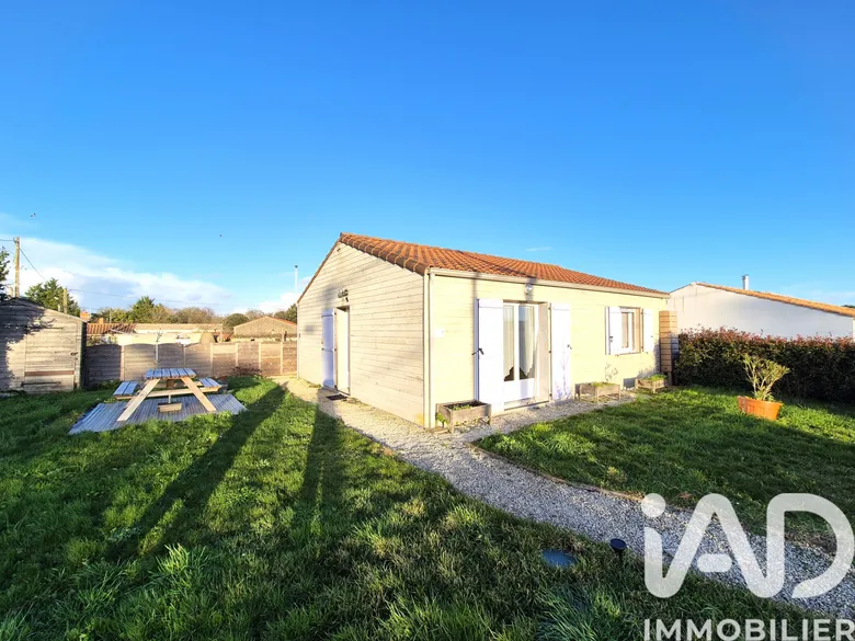 Maison 3 pièces 62 m² · à Saint-Hilaire-la-Forêt · 62 m² · 176 000 €