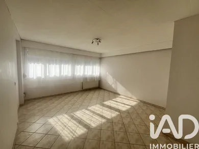Appartement à Évry (91000)