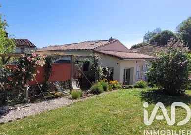 Village house in Saint-Gelais (79410)