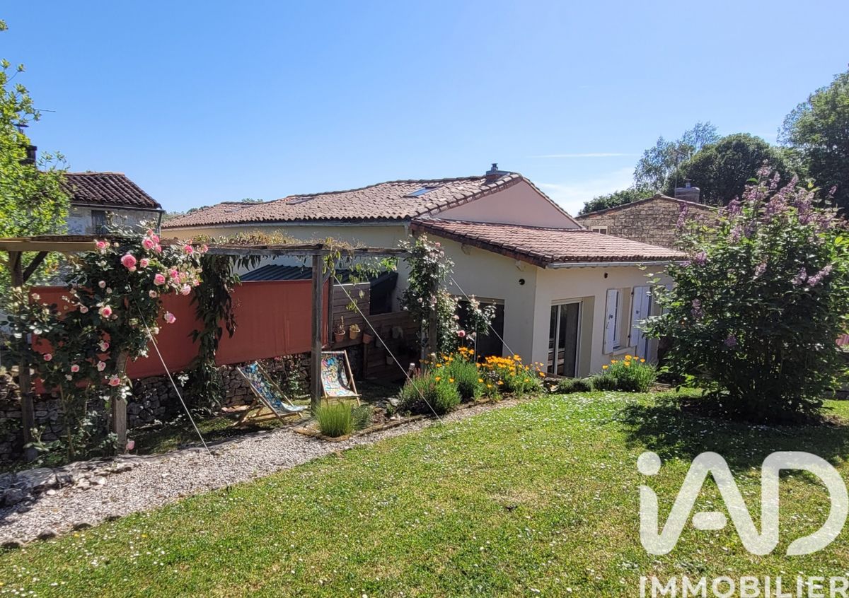 maison à Échiré