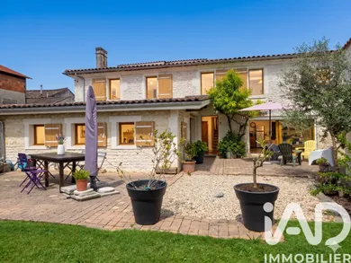 Maison à Triac-Lautrait (16200)