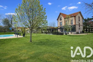 Mansion in Solers (77111)