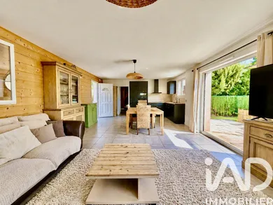 Maison à Roquebrune-sur-Argens (83520)