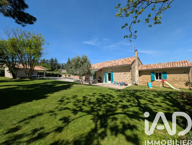Maison 5 pièces 205 m² · à Châteauneuf-sur-Isère · 205 m² · 530 000 €