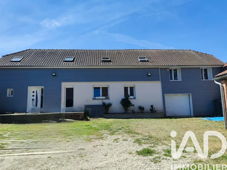 Maison 5 pièces 180 m² · à Coullemelle · 180 m² · 245 000 €