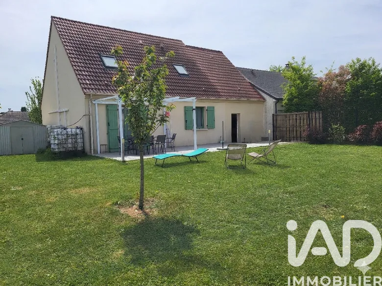 Maison 5 pièces 90 m² · à Fagnières · 90 m² · 1 090 €