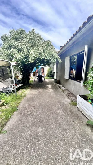 Maison de campagne à Cézac (33620)