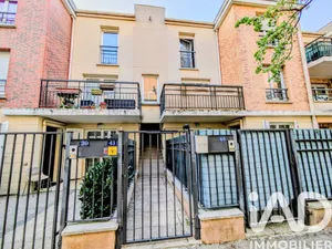 Duplex in Le Blanc-Mesnil (93150)