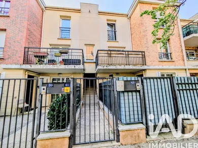 Duplex in Le Blanc-Mesnil (93150)