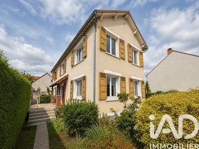 Maison à Sainte-Geneviève-des-Bois (91700)