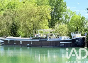 Péniche à Marolles sur seine  (77130)
