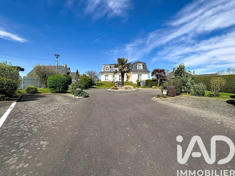 Maison 10 pièces 211 m² · à Cancale · 211 m² · 936 000 €