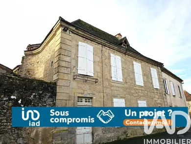 Townhouse in Saint-Céré (46400)