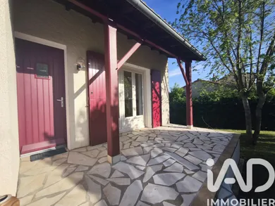 Maison à Aiffres (79230)